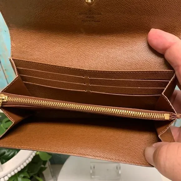 Louis Vuitton Monogram Minibag & Sarah Wallet - Picture 7 of 16